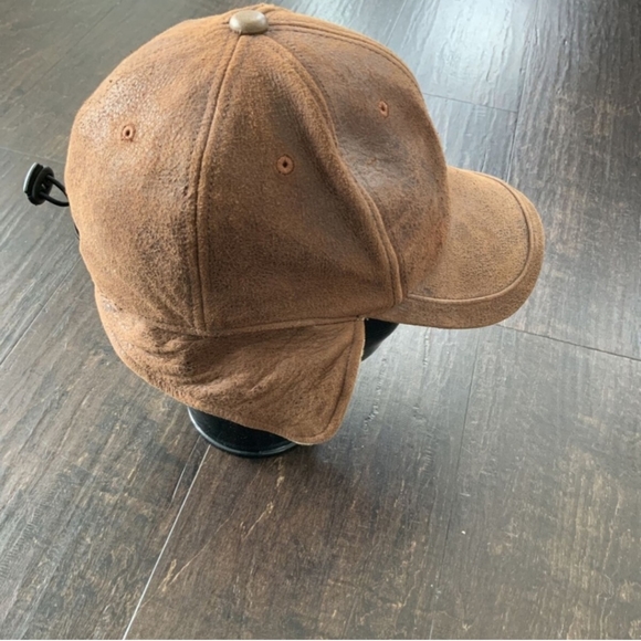 Territory Ahead Leather Insulated Fleece-lined Cap Hat with Ear & Neck Flaps - Picture 3 of 8